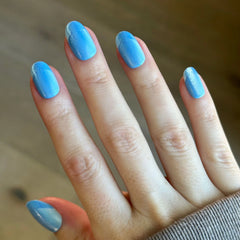 Axolotl Velvet Illusion French - Press-On | Short | Round