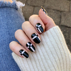 Geometric Plaid | Medium | Oval - Tab Press-On