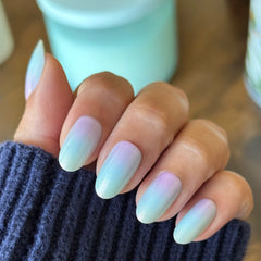 Iridescent Pearl Swirl Shimmer - Press-On | Medium | Oval