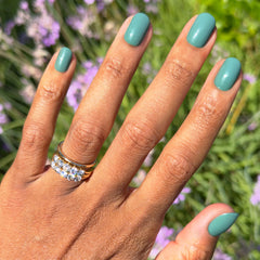 Still Life of Flowers - Tab Press-On | Extra Short | Round