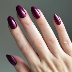 Plaza Shimmer | Medium | Oval - Tab Press-On