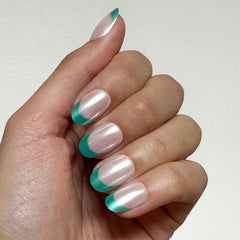 Turquoise Chrome | Short | Round - Tab Press-On