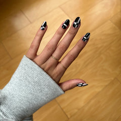 Geometric Plaid | Medium | Oval - Tab Press-On