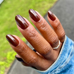 Museum Date - Press-On | Medium | Oval