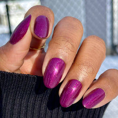 Plaza Shimmer | Medium | Oval - Tab Press-On