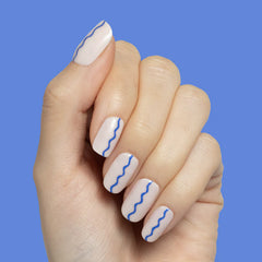 Simple Squiggle | Short | Squoval - Tab Press-On